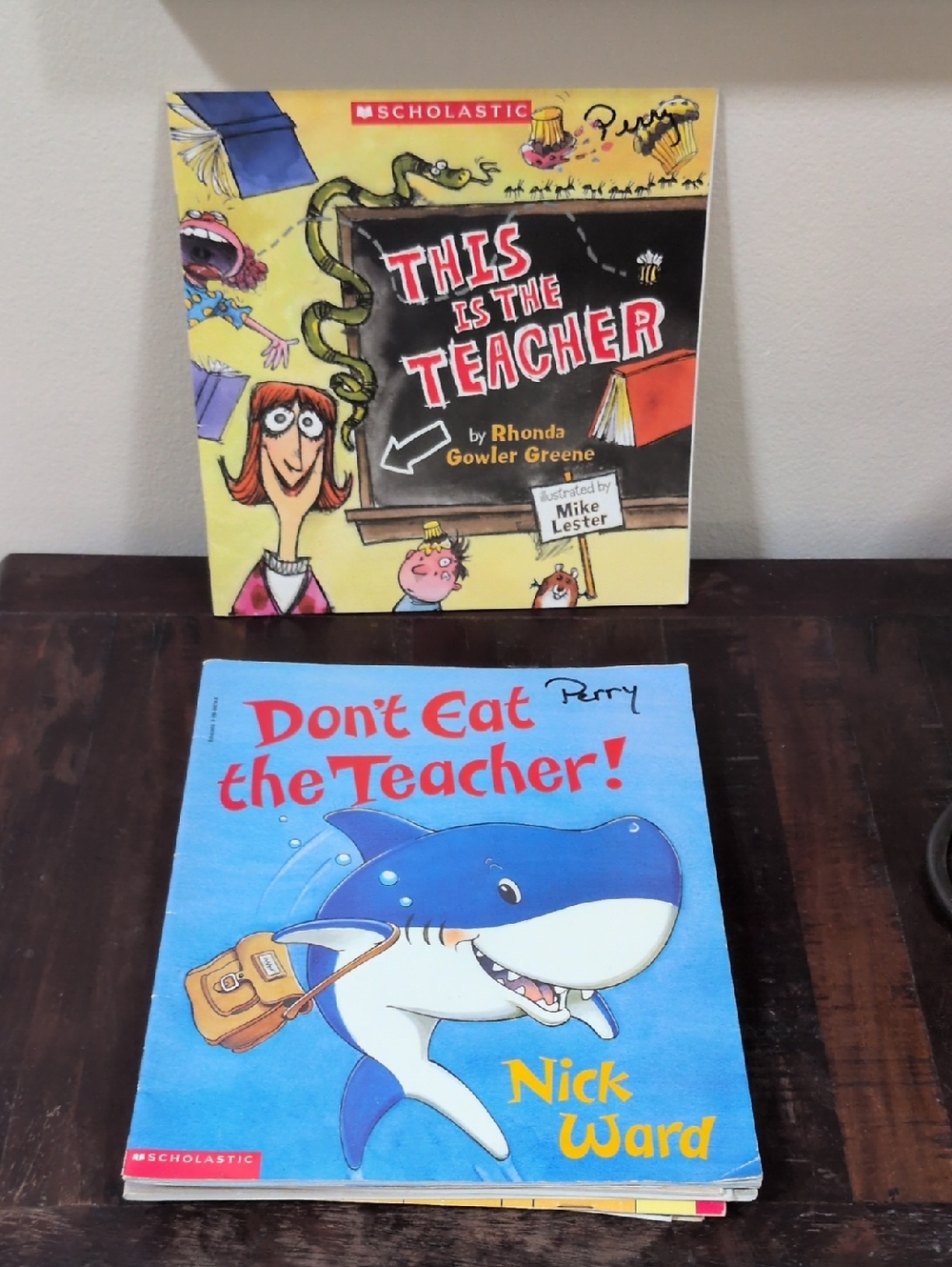 Scholastic Back to School Themed Lot of 9 Children's Fiction Books - Used